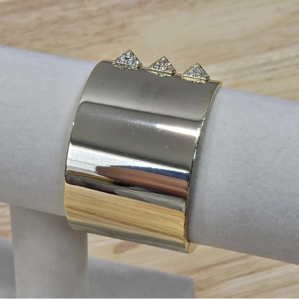 Victoria’s Secret Scandalous Hinge Gold Tone Cubic Zirconia Cuff Bangle Bracelet - Picture 5 of 12